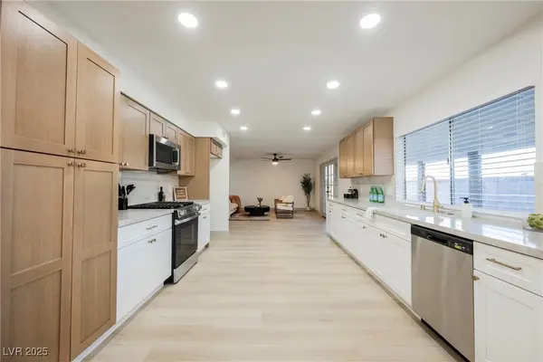 389 Cove Court, Henderson, NV 89002