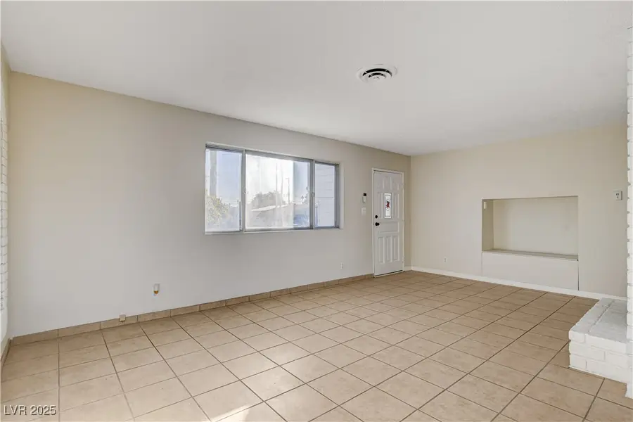 4224 Beth Avenue, Las Vegas, NV 89108 - Image #2