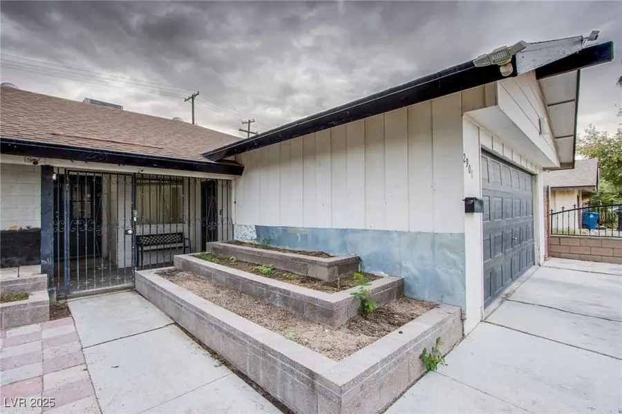 2901 Armin Avenue, Las Vegas, NV 89101 - Image #2
