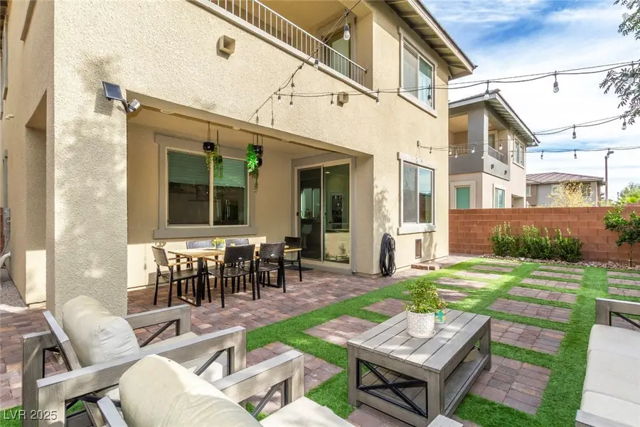 9711 Jade Rise Avenue, Las Vegas, NV 89148 - Image #2