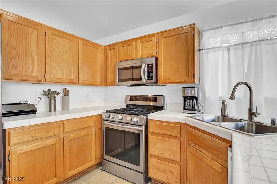 3108 Emerald Creek Drive, Las Vegas, NV 89156 - Image #3
