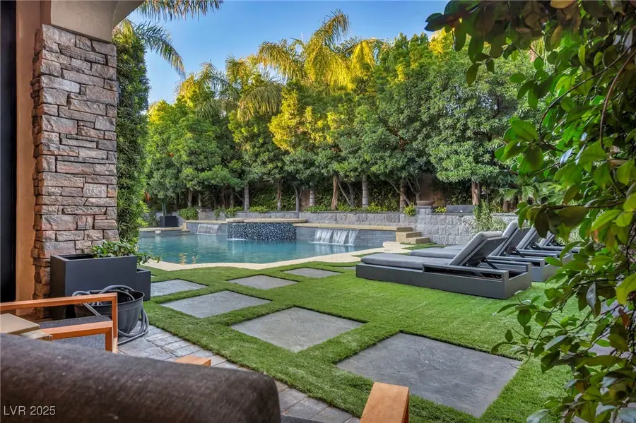 8032 Springbuck Court, Las Vegas, NV 89129 - Image #2