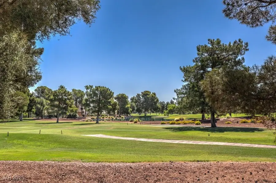 2866 Loveland Drive #2039, Las Vegas, NV 89109 - Image #3