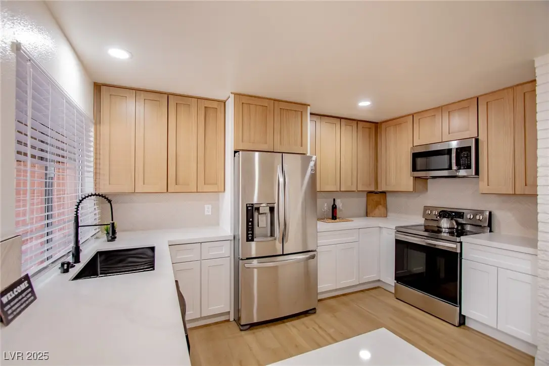 233 Pecos Way, Las Vegas, NV 89121 - Image #1