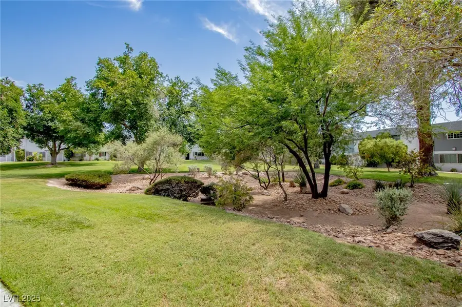 233 Pecos Way, Las Vegas, NV 89121 - Image #3