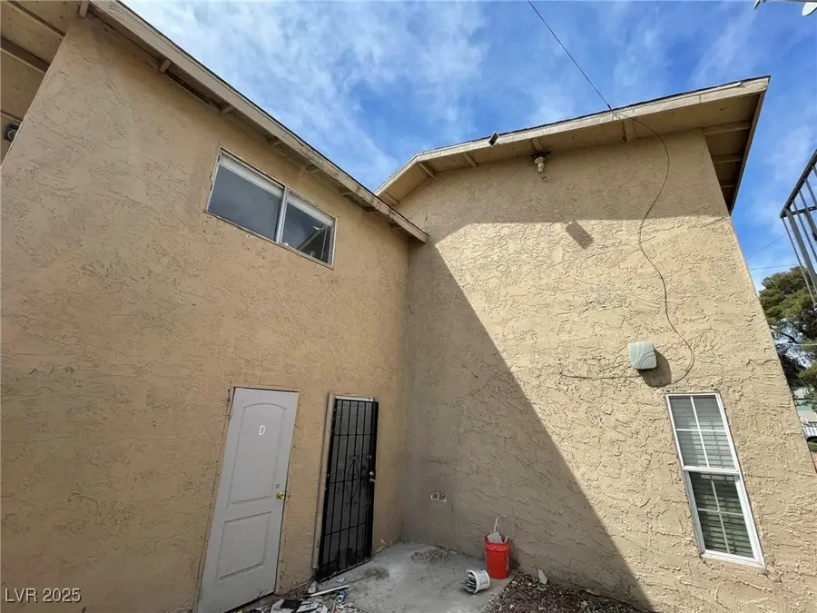832 Held Road, Las Vegas, NV 89101 - Image #2