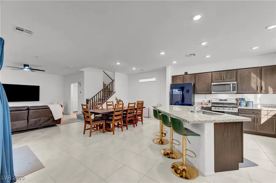 1355 Graphite Avenue, Henderson, NV 89002 - Image #2