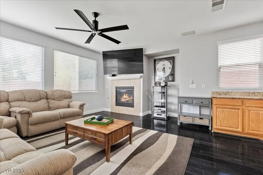 10300 S Dapple Gray Road, Las Vegas, NV 89178 - Image #2