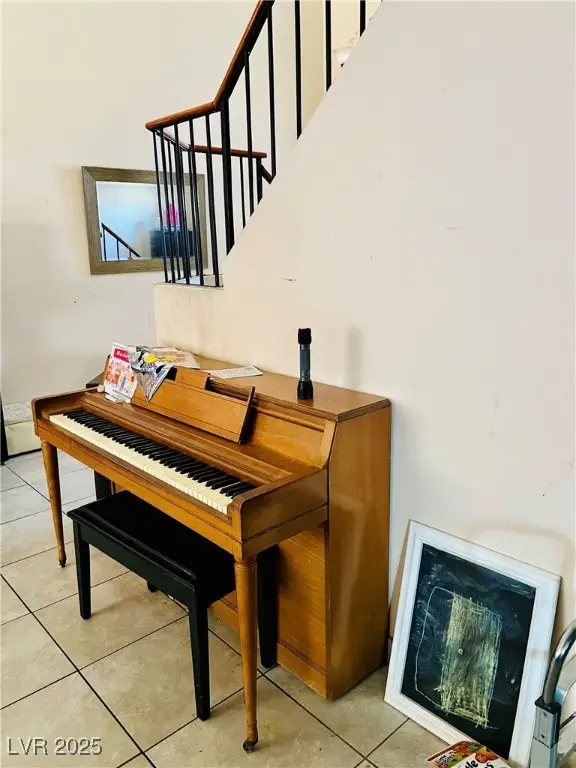 2512 Charteroak Street, Las Vegas, NV 89108 - Image #3