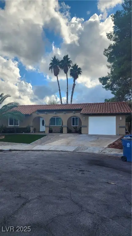 3158 La Luna Circle, Henderson, NV 89014