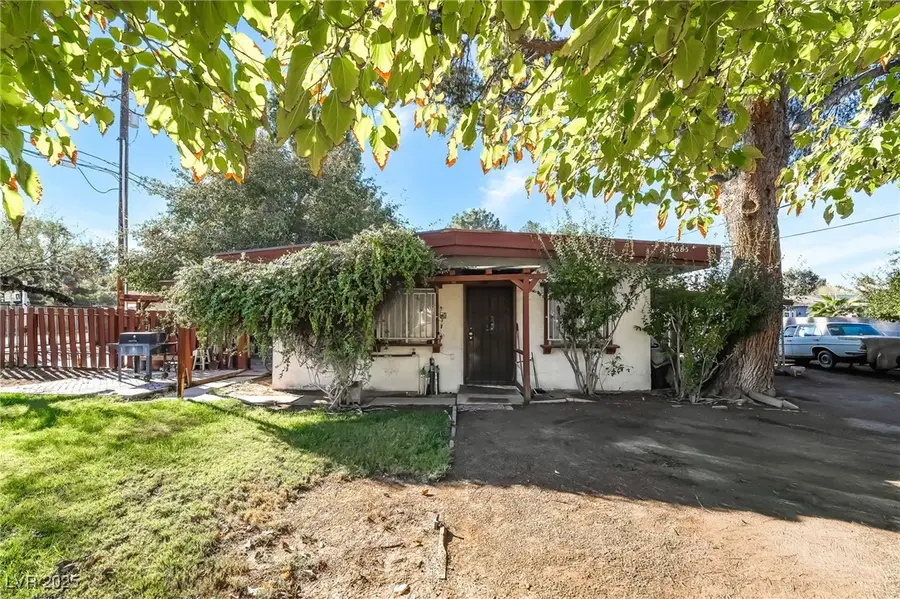5685 Annie Oakley Drive, Las Vegas, NV 89120 - Image #2
