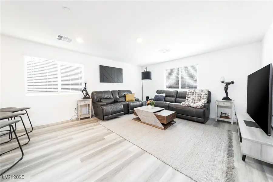 2849 Desert Mosaic Lane #5, Las Vegas, NV 89183 - Image #2