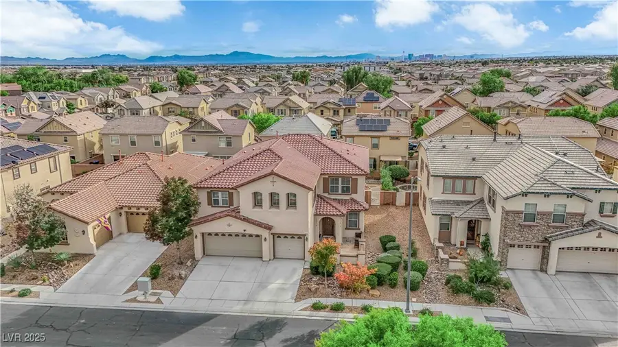 313 Raptors View Avenue, North Las Vegas, NV 89031 - Image #2