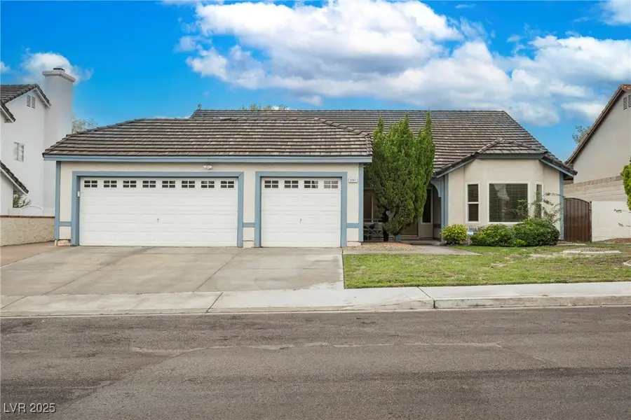 3241 Shoreline Drive, Las Vegas, NV 89117 - Image #2