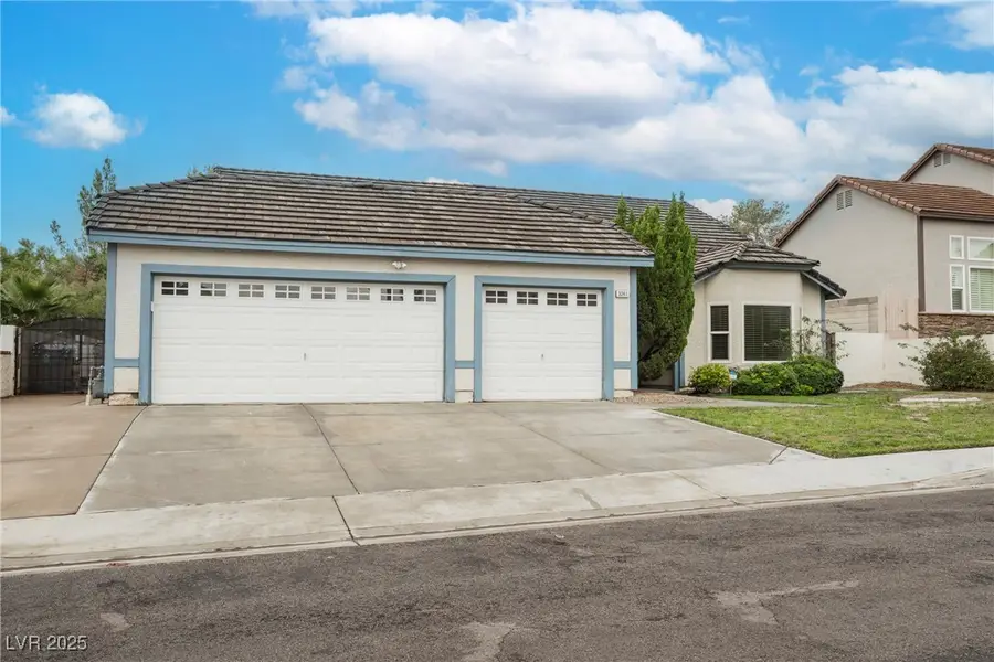 3241 Shoreline Drive, Las Vegas, NV 89117 - Image #3