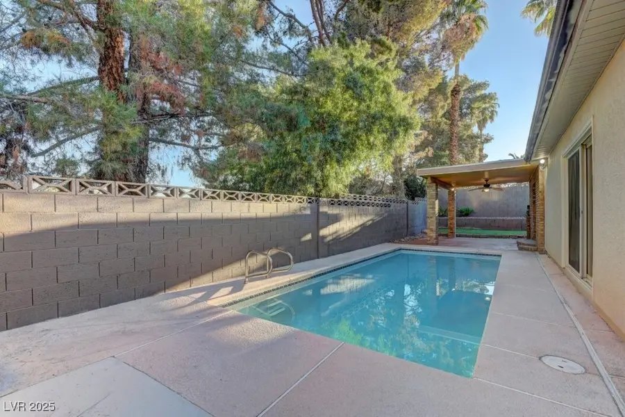 3826 Spitze Drive, Las Vegas, NV 89103 - Image #3