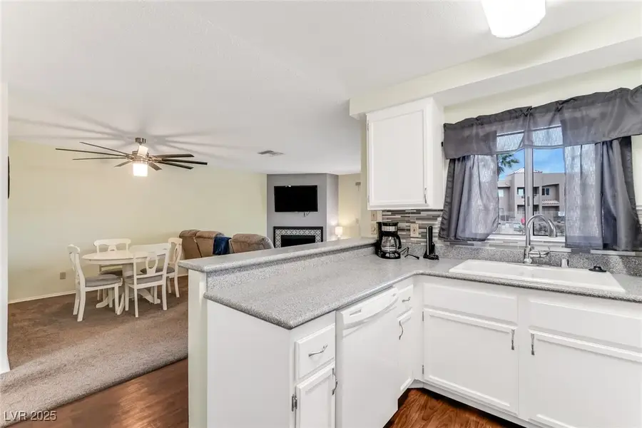 2221 Bay Club Drive #202, Laughlin, NV 89029 - Image #3