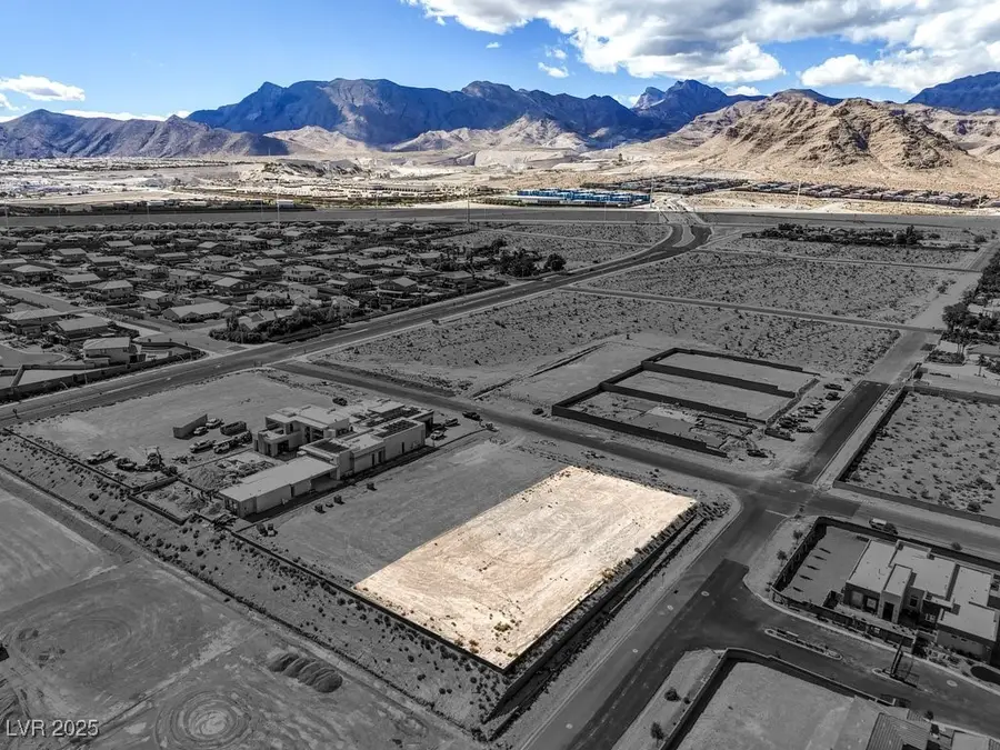 5694 Egan Crest Drive, Las Vegas, NV 89149 - Image #2