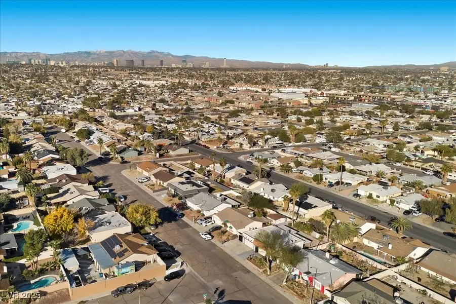 5154 Brownwood Avenue, Las Vegas, NV 89122 - Image #2
