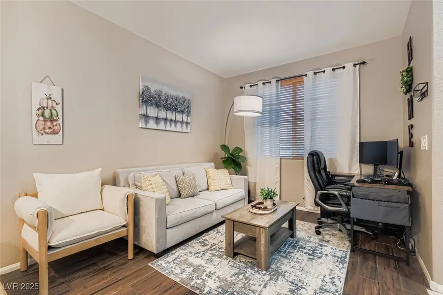 802 Chapleton Court, Las Vegas, NV 89178 - Image #2