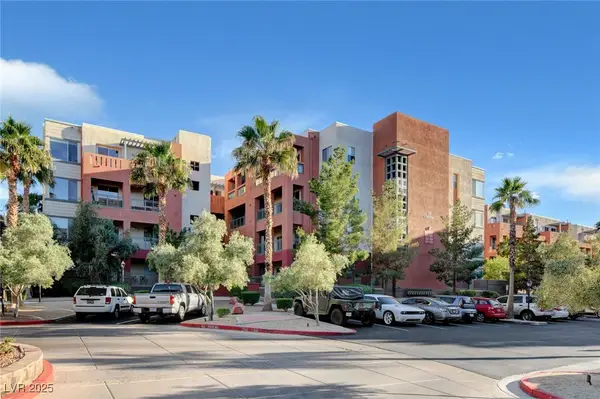 71 E Agate Avenue #206, Las Vegas, NV 89123