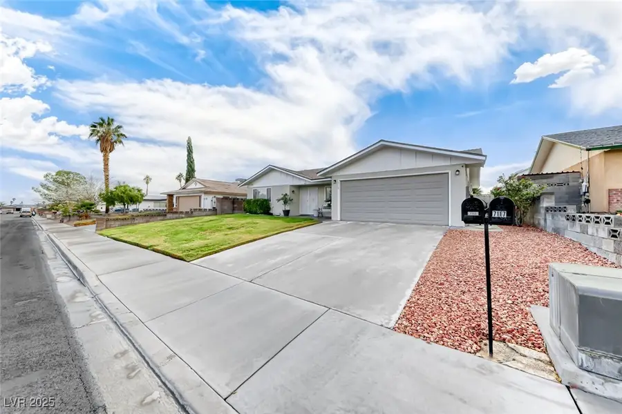 7113 Stormson Drive, Las Vegas, NV 89145 - Image #2
