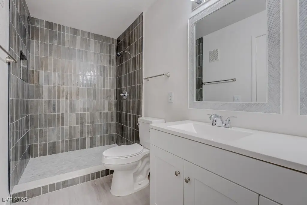 3060 Tarpon Drive #204, Las Vegas, NV 89120 - Image #1