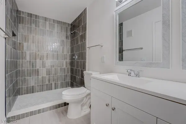 3060 Tarpon Drive #204, Las Vegas, NV 89120