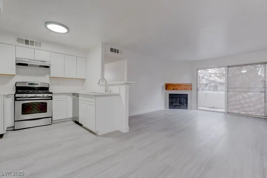 3060 Tarpon Drive #204, Las Vegas, NV 89120 - Image #2