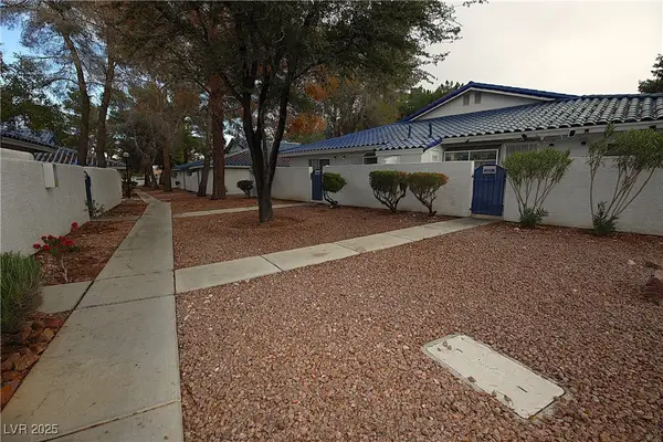 2112 Willowbury Drive #B, Las Vegas, NV 89108