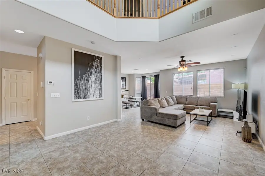 6380 Alderlyn Avenue, Las Vegas, NV 89122 - Image #2