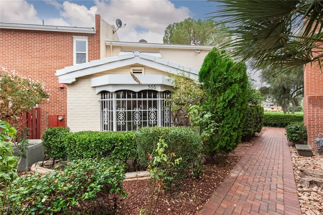 566 Tam O Shanter, Las Vegas, NV 89109 - Image #1