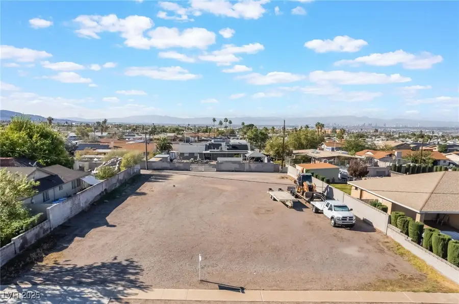 839 Fairview Drive, Henderson, NV 89015 - Image #3