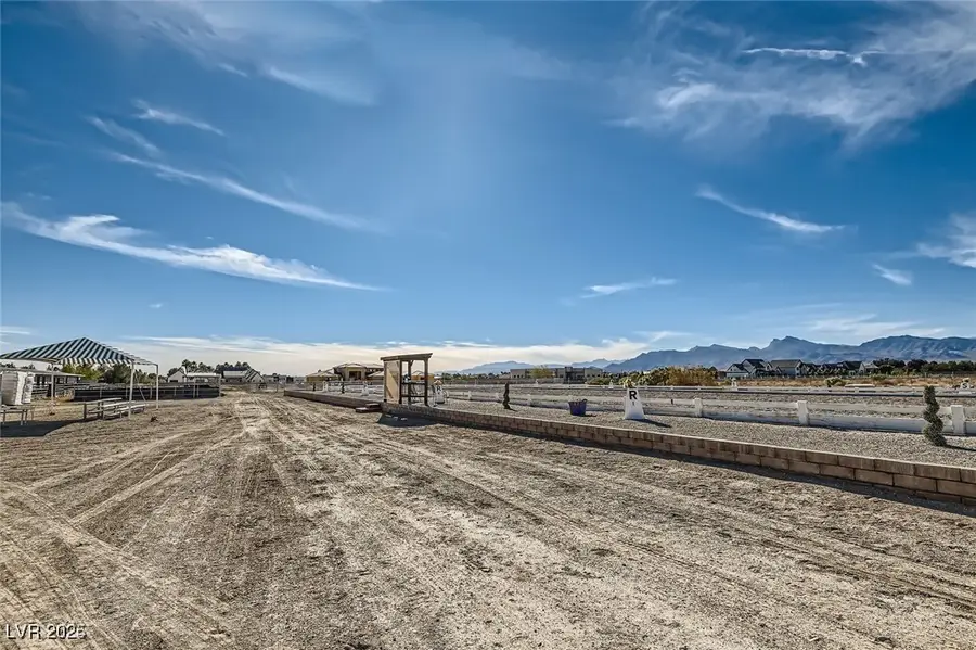 2 Acres Horse & Torrey Pines, Las Vegas, NV 89131 - Image #2