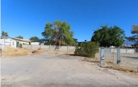 30 W Russell Road, Pahrump, NV 89048 - Image #2
