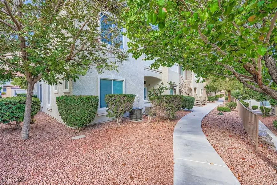 3350 Cactus Shadow Street #203, Las Vegas, NV 89129 - Image #3