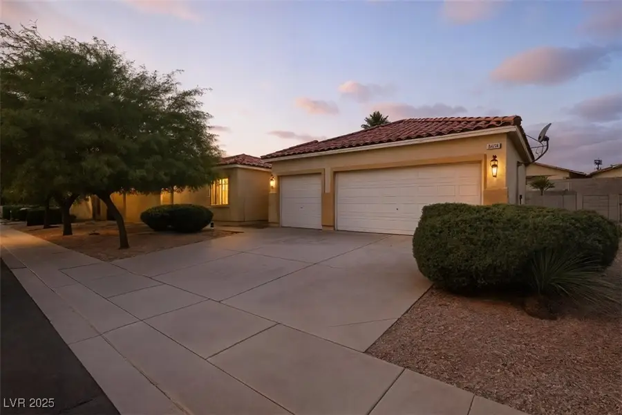 5833 Vista Luna Street, North Las Vegas, NV 89031 - Image #2