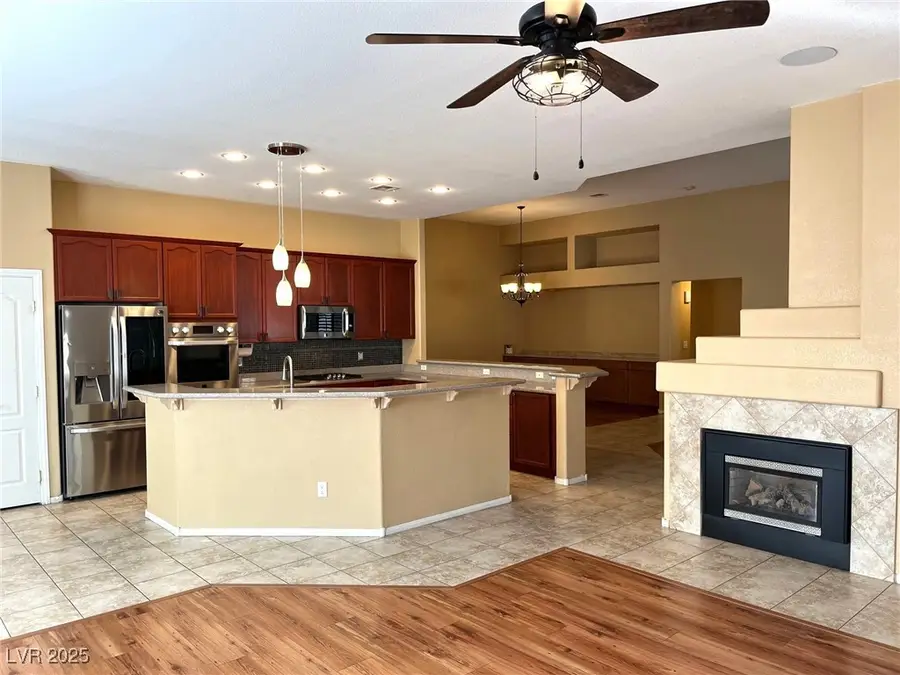 5520 Kings Row Court, Las Vegas, NV 89148 - Image #2