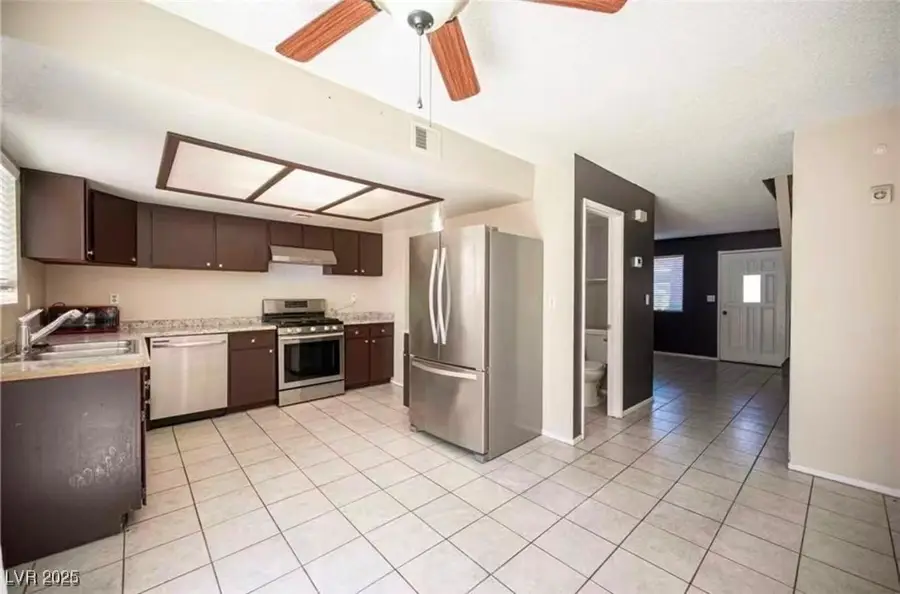 5241 Janfred Court #18, Las Vegas, NV 89103 - Image #3