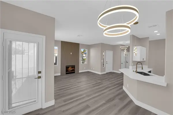 999 Country Skies Avenue, Las Vegas, NV 89123