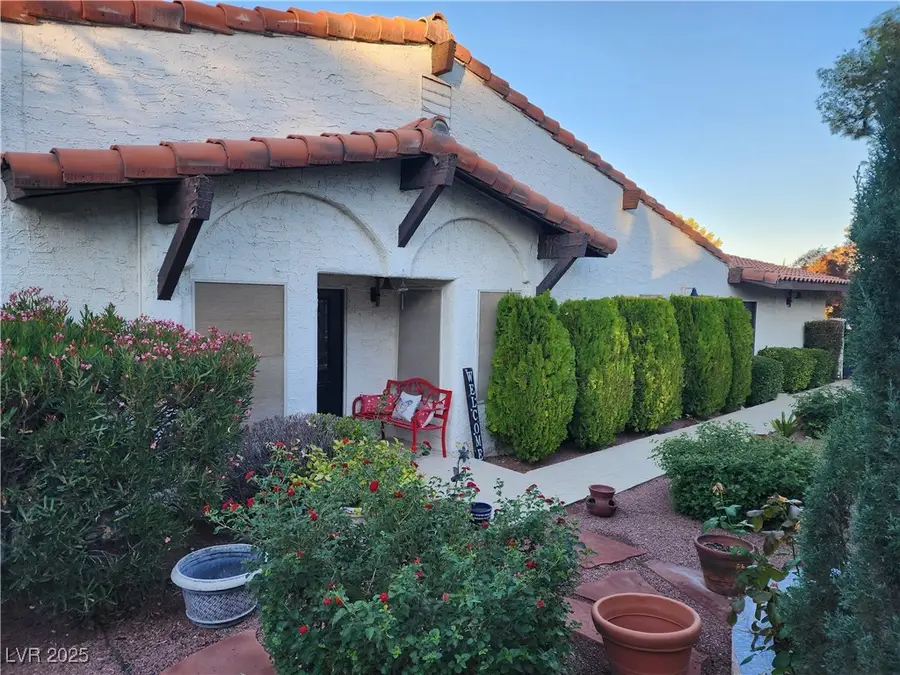 1900 Plaza De Cordero, Las Vegas, NV 89102 - Image #3