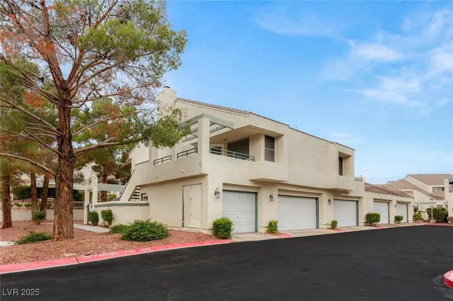 2757 Lodestone Drive, Las Vegas, NV 89117 - Image #2