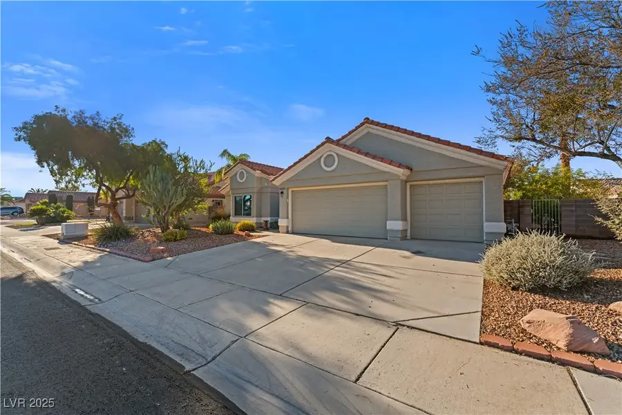 4629 Victoria Beach Way, Las Vegas, NV 89130 - Image #3