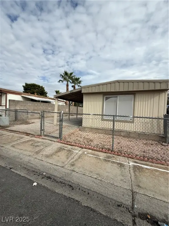 3652 Allegheny Drive, Las Vegas, NV 89122 - Image #2