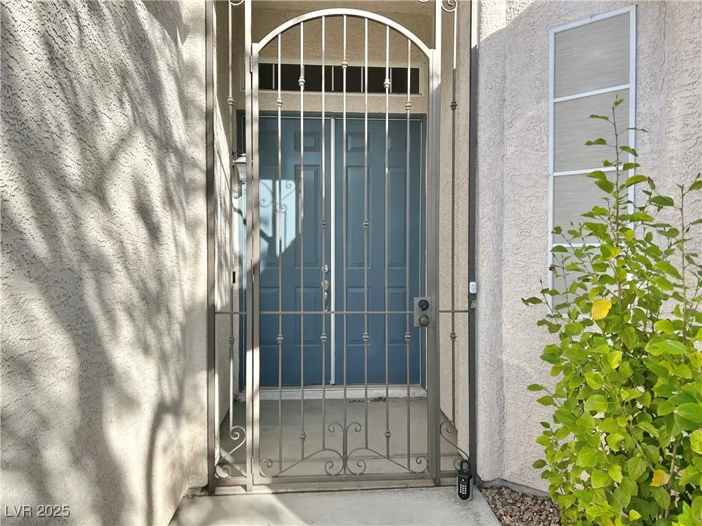 8516 Bandits Bluff Avenue, Las Vegas, NV 89143 - Image #1