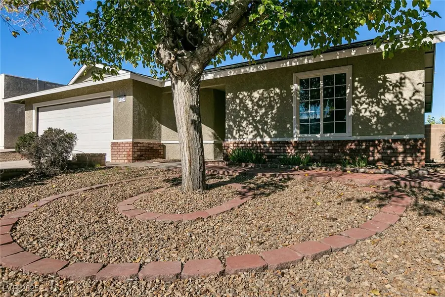 5054 Brownwood Avenue, Las Vegas, NV 89122 - Image #2