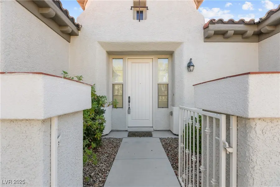 7215 Laramie Avenue, Las Vegas, NV 89113 - Image #3