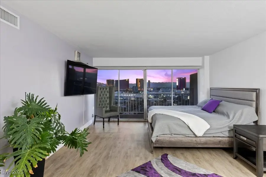3111 Bel Air Drive #22C, Las Vegas, NV 89109 - Image #3
