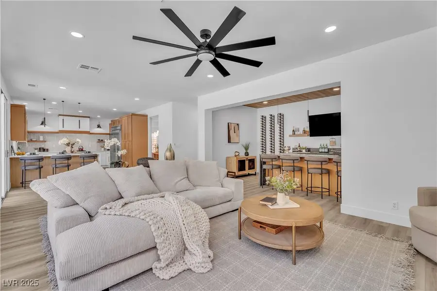 9336 Sienna Vista Drive, Las Vegas, NV 89117 - Image #2