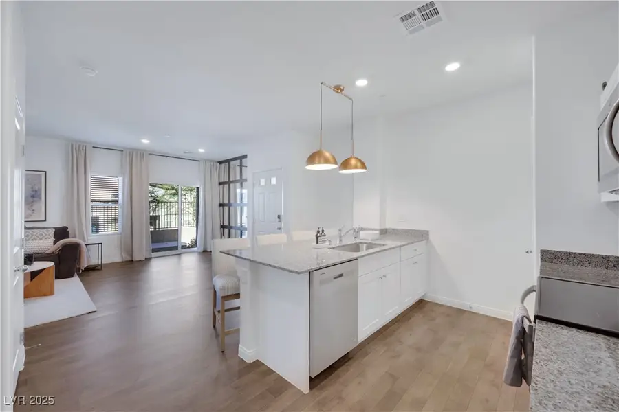 534 Thistleberry Avenue, Henderson, NV 89044 - Image #2